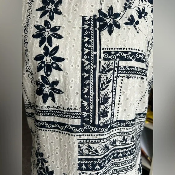 Tommy Hilfiger women’s navy and white floral eyelet lace dress size 8 - Picture 2 of 10
